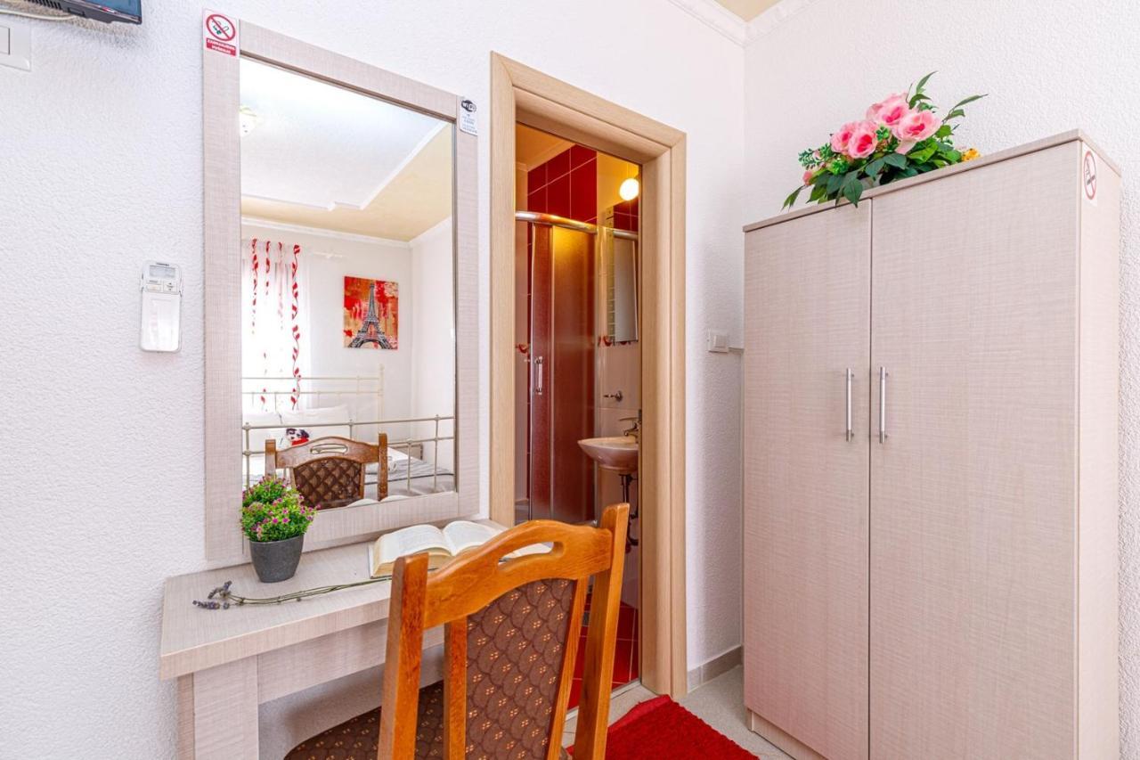 Genoa Rooms Πόρετς Εξωτερικό φωτογραφία