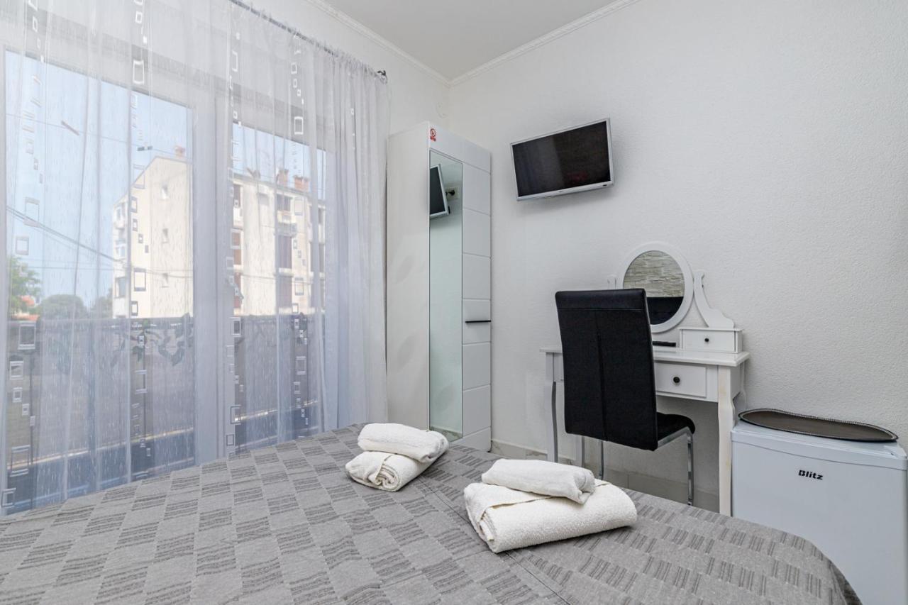 Genoa Rooms Πόρετς Εξωτερικό φωτογραφία