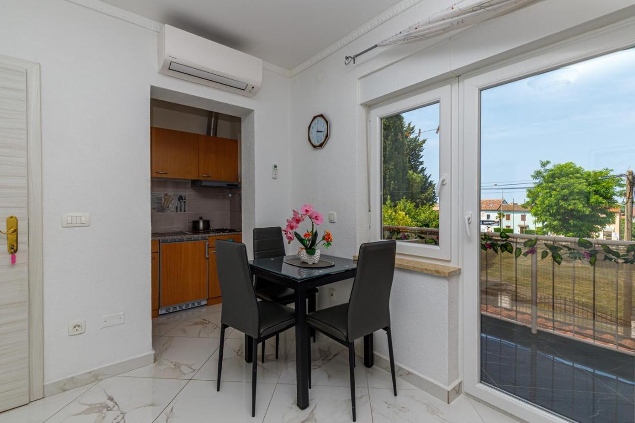 Genoa Rooms Πόρετς Εξωτερικό φωτογραφία