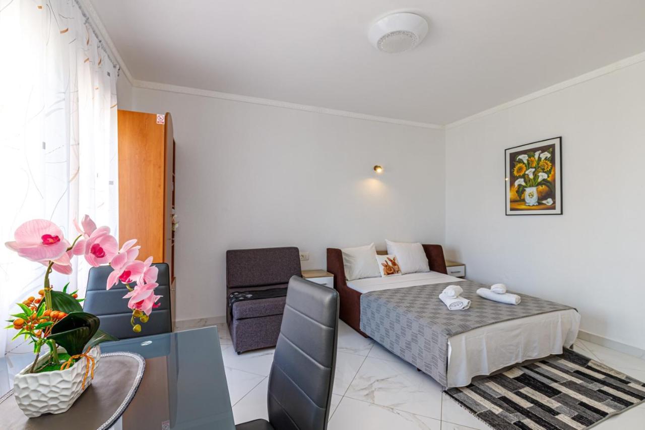 Genoa Rooms Πόρετς Εξωτερικό φωτογραφία