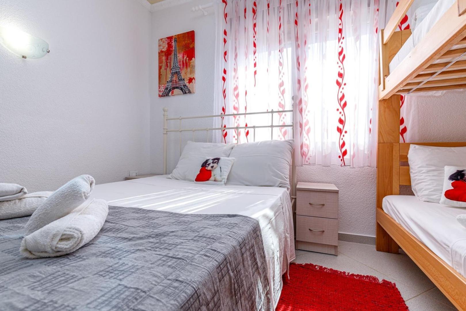 Genoa Rooms Πόρετς Δωμάτιο φωτογραφία