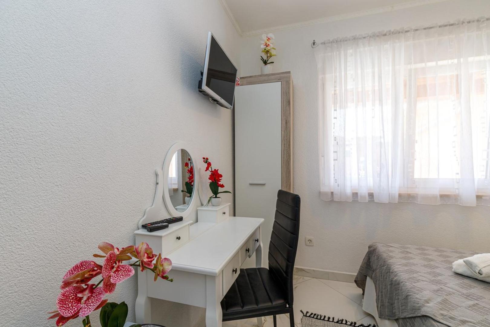 Genoa Rooms Πόρετς Δωμάτιο φωτογραφία