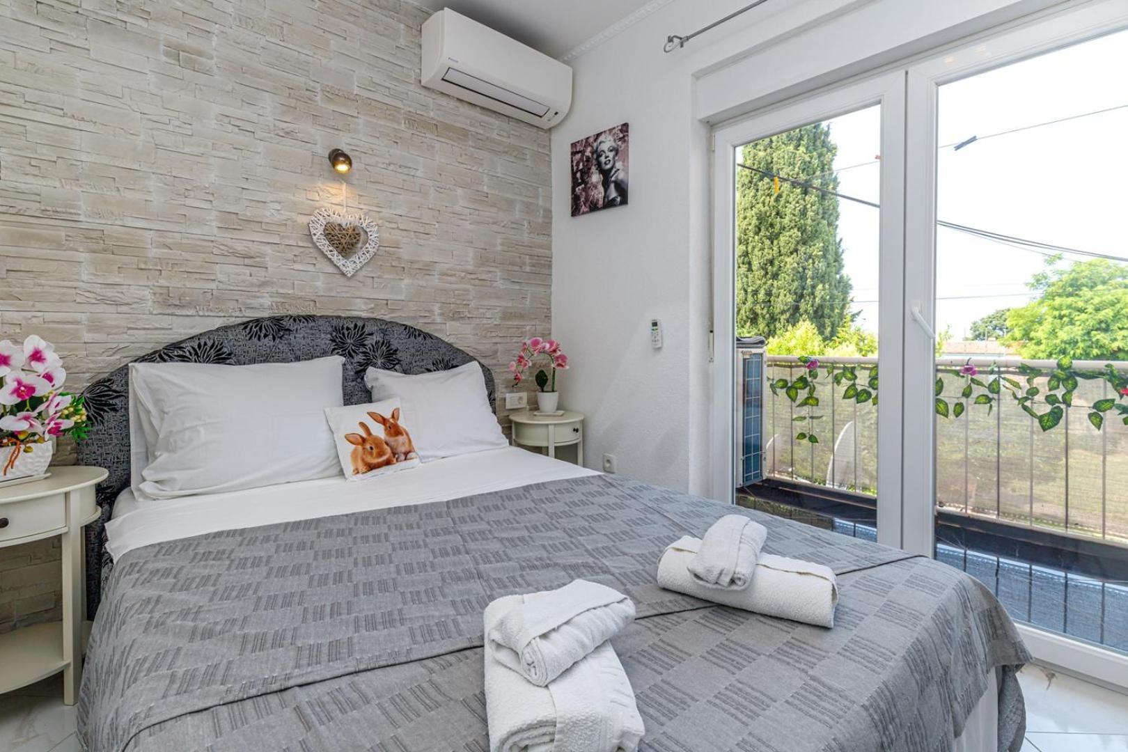 Genoa Rooms Πόρετς Δωμάτιο φωτογραφία