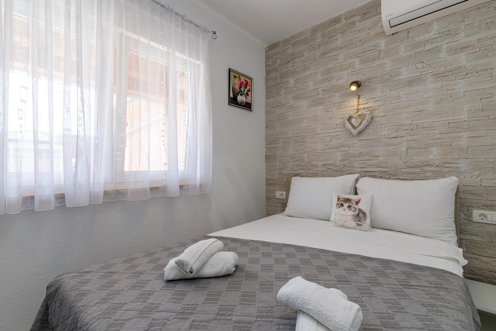Genoa Rooms Πόρετς Δωμάτιο φωτογραφία